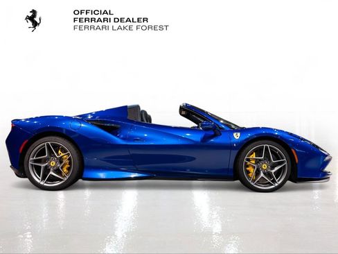 Certified 2021 Ferrari F8 Tributo RWD image 9