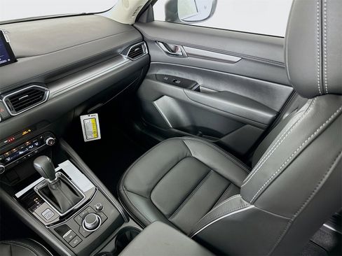 New 2025 MAZDA CX-5 AWD 2.5 S w/ Preferred Package image 24