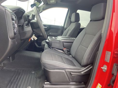 Used 2019 Chevrolet Silverado 1500 Custom Trail Boss w/ Custom Convenience Package image 19