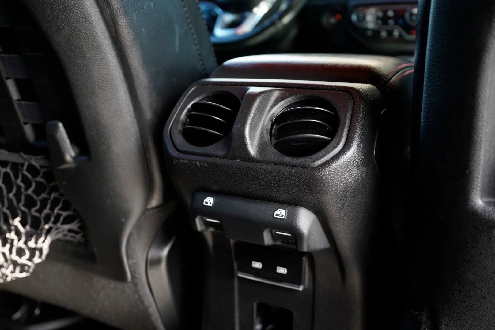 Used 2021 Jeep Wrangler Unlimited Rubicon AWD/4WD image 37