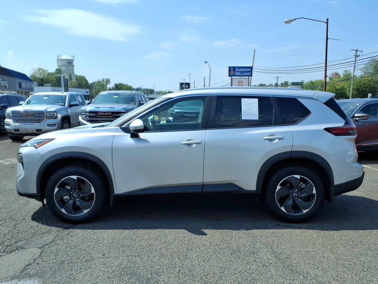 Used 2024 Nissan Rogue SV w/ SV Premium Package AWD/4WD image 7