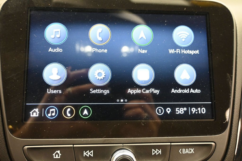 Used 2022 Chevrolet Equinox RS w/ Infotainment Package AWD/4WD image 19