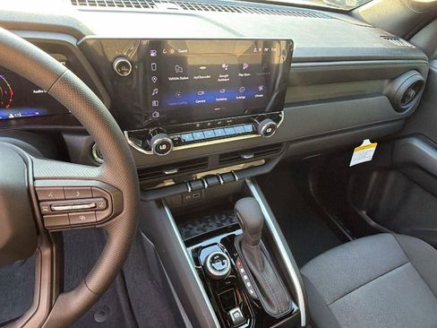 New 2026 Chevrolet Colorado Trail Boss AWD/4WD image 4