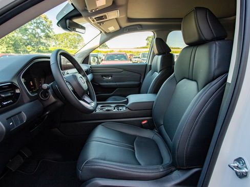 New 2026 Honda Pilot Touring image 26