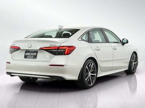 Used 2023 Honda Civic Touring image 5