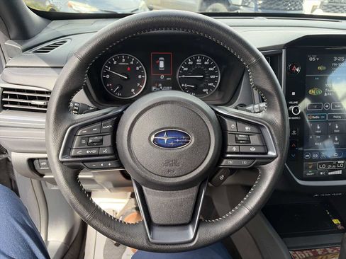 Used 2025 Subaru Forester Limited AWD/4WD image 11