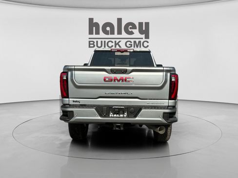 New 2026 GMC Sierra 2500 Denali w/ Denali Reserve Package image 4