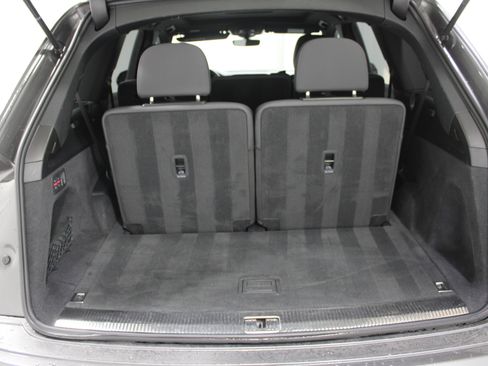 Used 2022 Audi Q7 Premium Plus image 24
