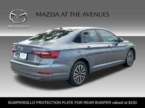 Used 2019 Volkswagen Jetta SE w/ Cold Weather Package FWD image 5