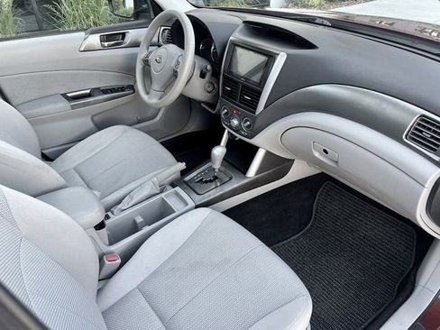 Used 2012 Subaru Forester 2.5X Premium AWD/4WD image 12