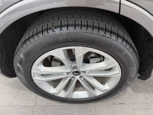 Certified 2026 Audi Q7 3.0T Premium Plus AWD/4WD image 3