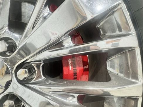 Used 2021 Chevrolet Suburban High Country w/ Premium Package image 24