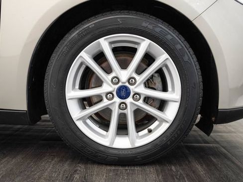 Used 2016 Ford Focus SE FWD image 43
