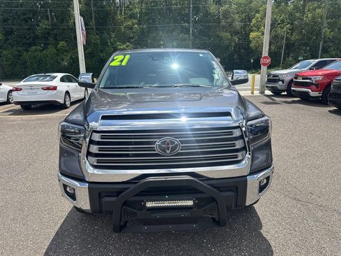 Used 2021 Toyota Tundra Limited w/ Limited Premium Package AWD/4WD image 11
