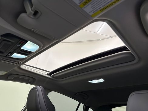 New 2026 Subaru Crosstrek 2.5i Limited w/ Crosstrek Mirror Package image 22