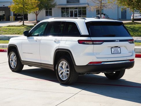 Used 2024 Jeep Grand Cherokee Laredo X w/ Trailer Tow Package image 3