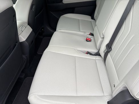 Used 2025 Hyundai Santa Fe SEL image 25