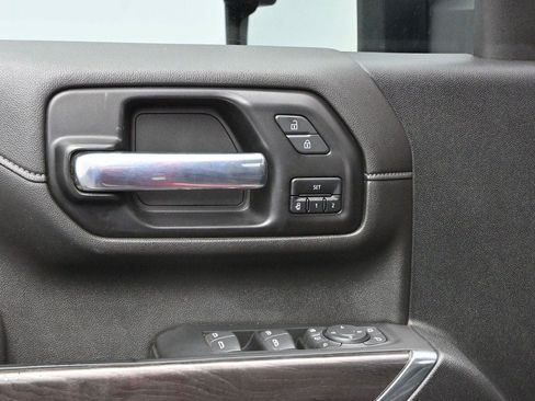 Used 2022 Chevrolet Silverado 2500 LTZ w/ Gooseneck/5TH Wheel Package AWD/4WD image 11