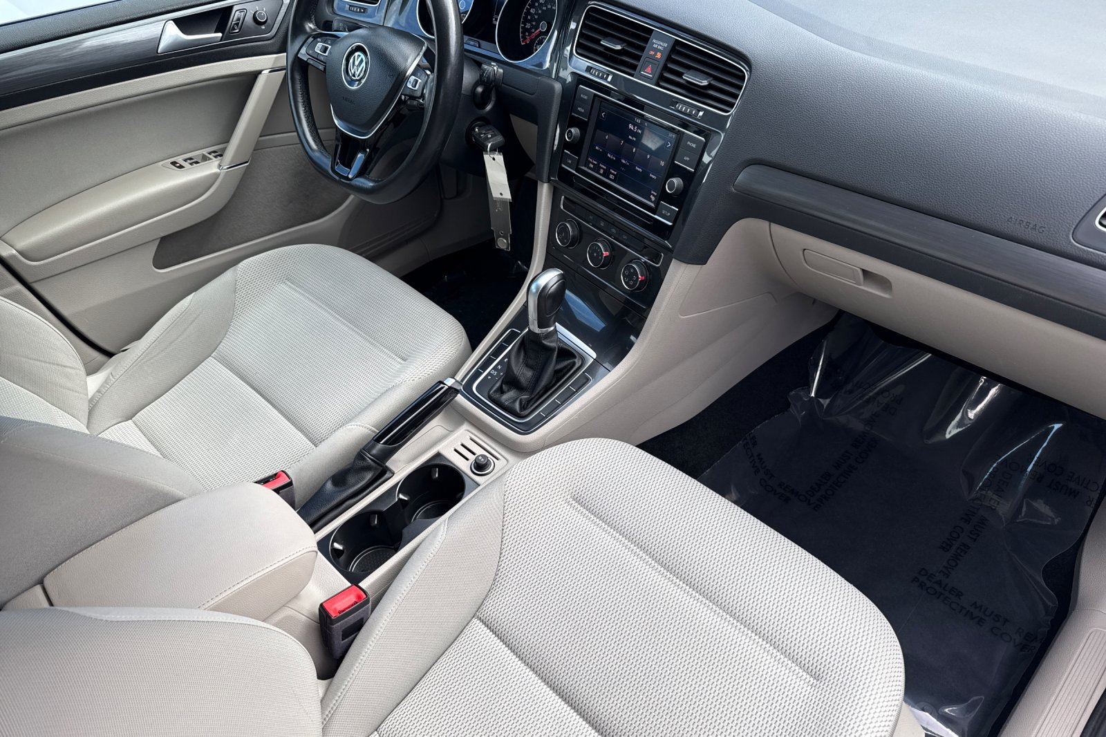 Used 2018 Volkswagen Golf S FWD image 17