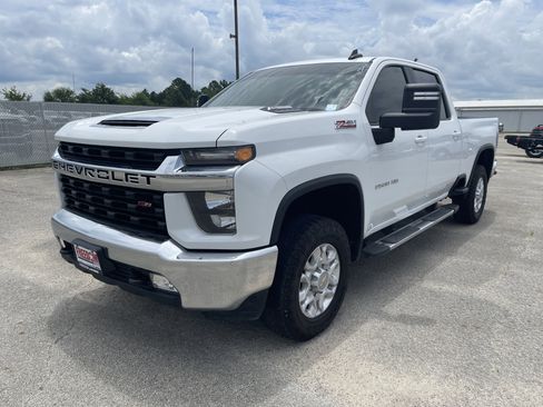 Used 2023 Chevrolet Silverado 2500 LT w/ Convenience Package AWD/4WD image 8