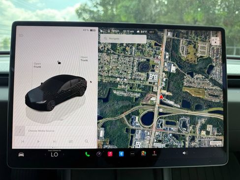 Used 2025 Tesla Model 3 Long Range RWD image 25