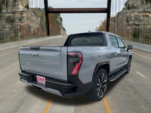 New 2025 GMC Sierra EV Denali AWD/4WD image 10