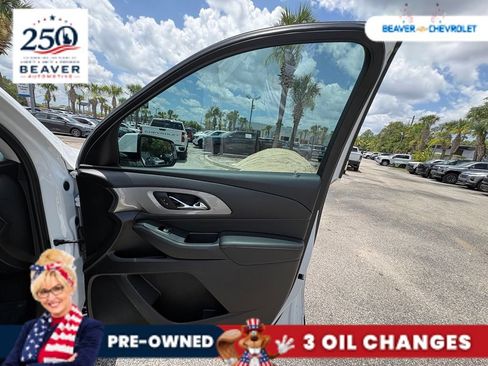 Used 2019 Chevrolet Traverse LT FWD image 30