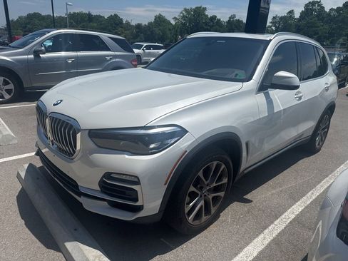 Used 2019 BMW X5 xDrive40i w/ Premium Package 2 AWD/4WD image 5
