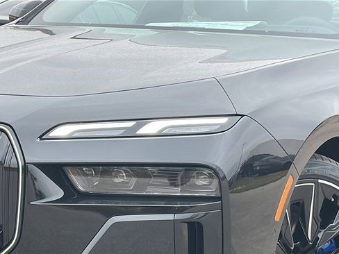 New 2026 BMW 740i image 4