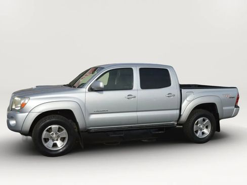 Used 2008 Toyota Tacoma PreRunner image 2