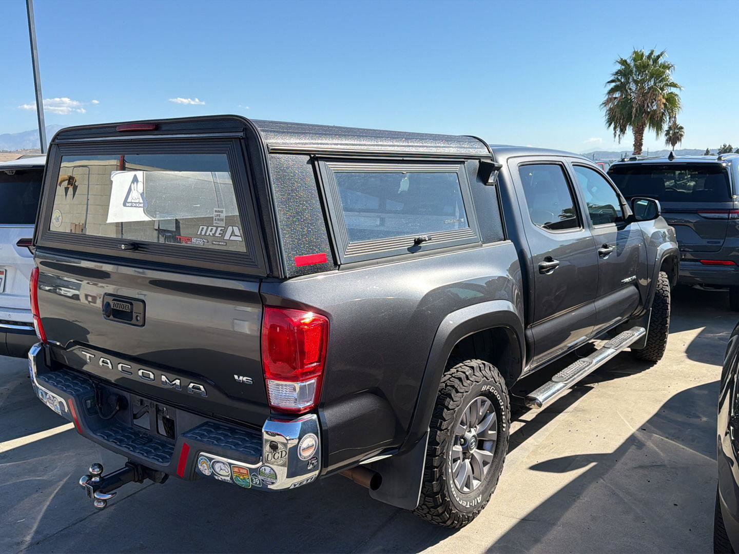 Used 2016 Toyota Tacoma SR5 w/ SR5 Appearance Package (SN) RWD image 3