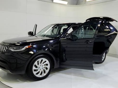 Used 2024 Land Rover Discovery S AWD/4WD image 30