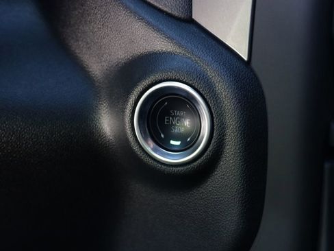 Used 2025 Chevrolet Silverado 2500 Custom w/ Custom Value Package image 7