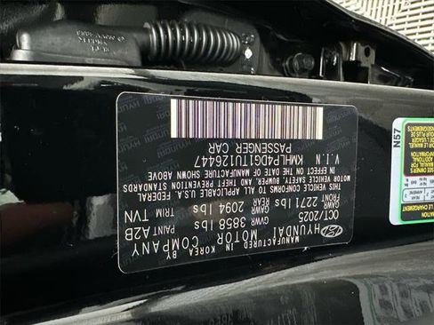 New 2026 Hyundai Elantra Limited image 33