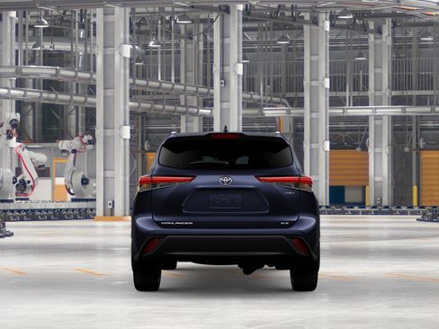 New 2026 Toyota Highlander XLE AWD/4WD image 10
