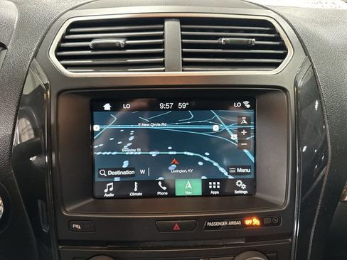 Used 2017 Ford Explorer XLT w/ Equipment Group 202A FWD image 24