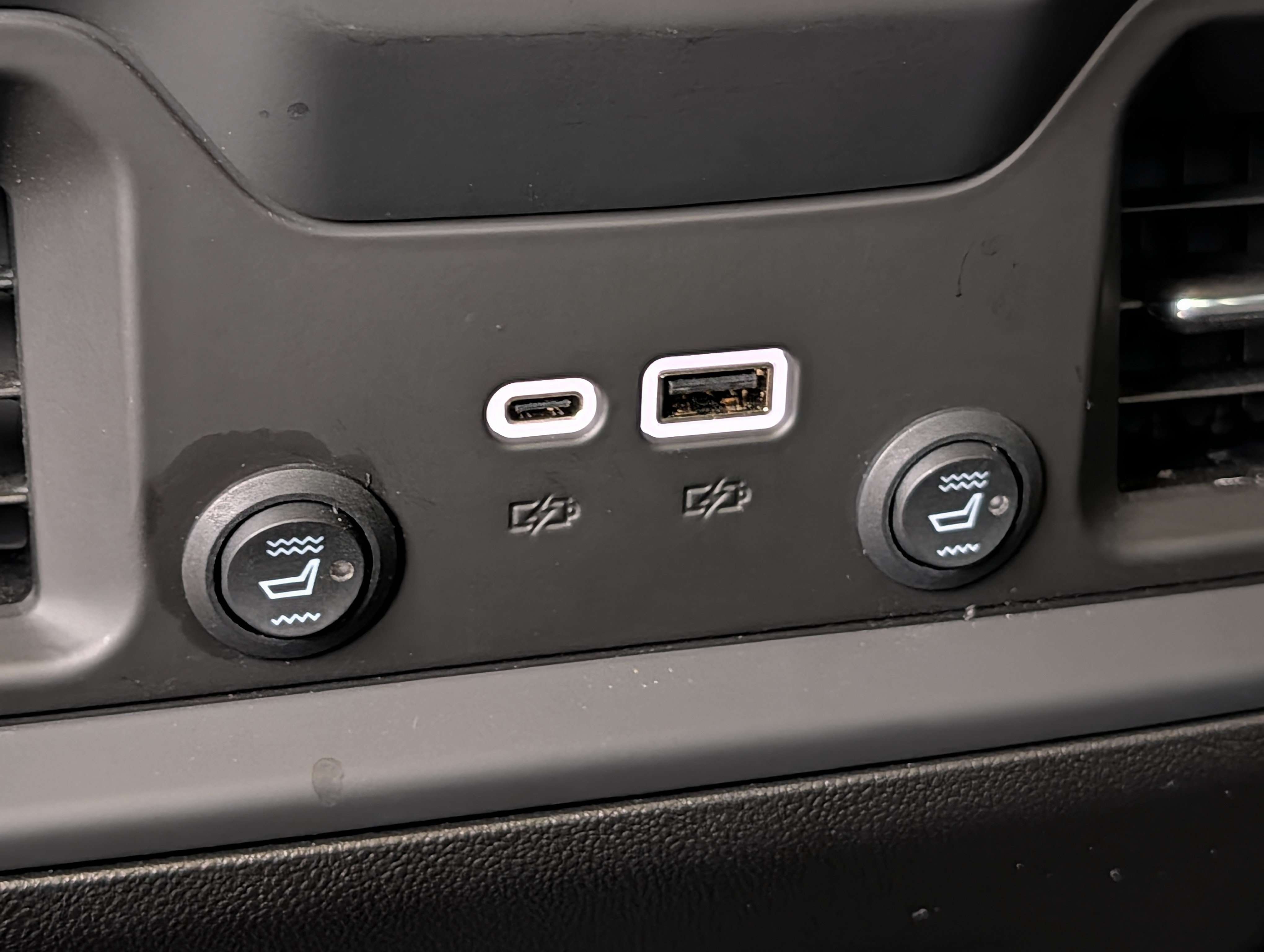 Used 2026 Chevrolet Silverado 1500 RST w/ Safety Package AWD/4WD image 13