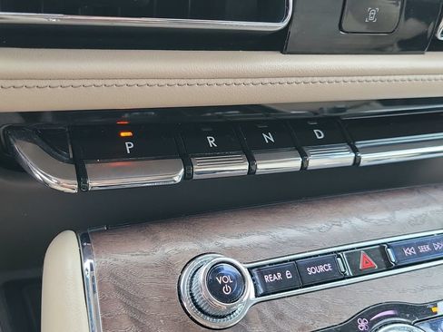 Used 2022 Lincoln Aviator Reserve w/ Equipment Group 201A AWD/4WD image 33