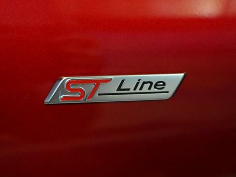Used 2025 Ford Escape ST-Line Select AWD/4WD image 12