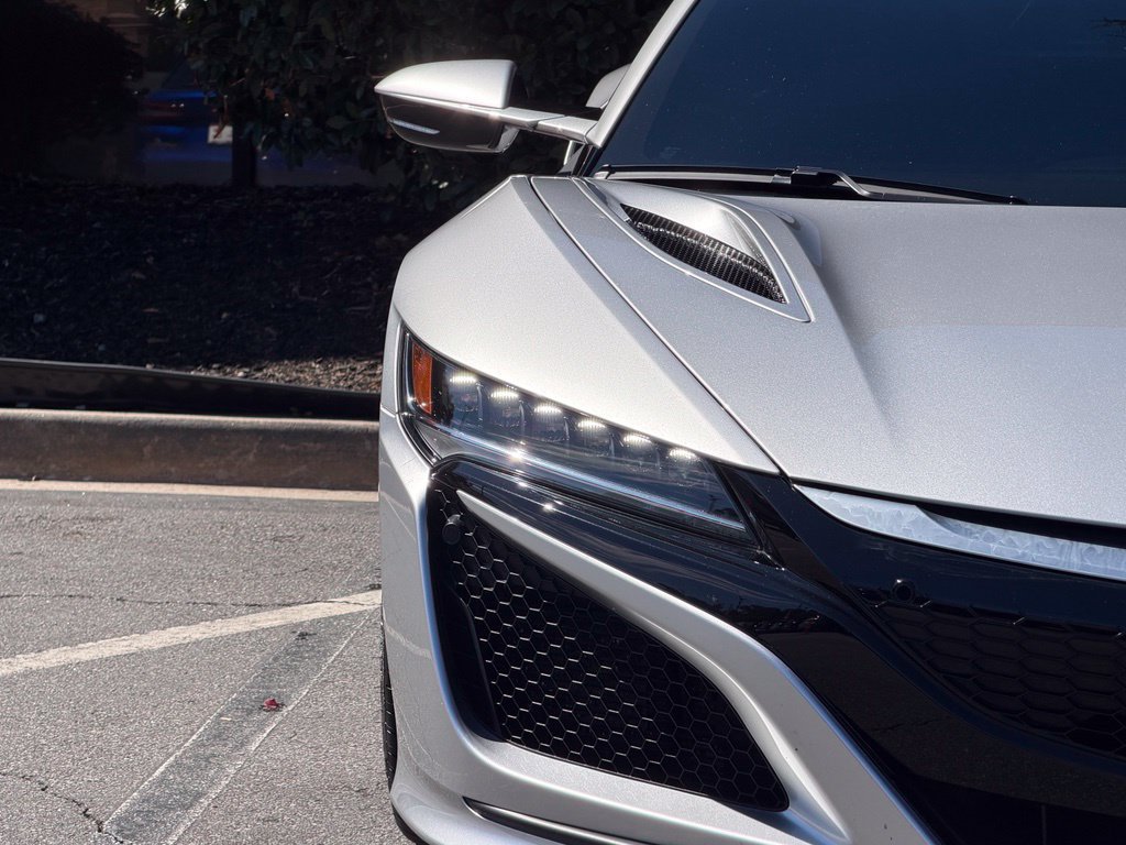 Used 2017 Acura NSX AWD/4WD image 4