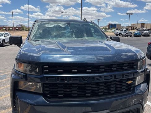 Used 2021 Chevrolet Silverado 1500 Custom AWD/4WD image 1