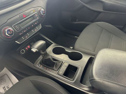 Used 2020 Kia Sorento S FWD image 21