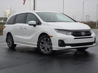 New 2026 Honda Odyssey Touring video 2