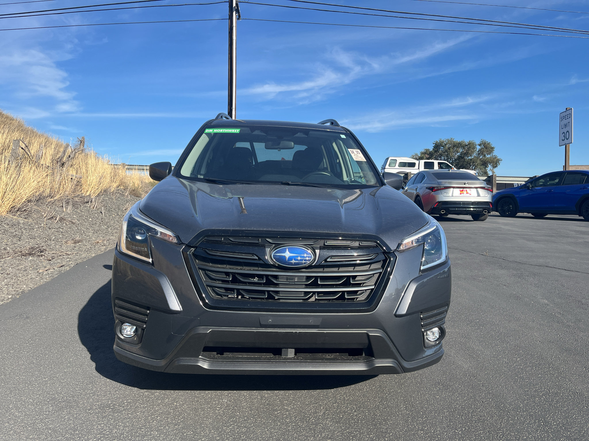 Used 2024 Subaru Forester Premium AWD/4WD image 2
