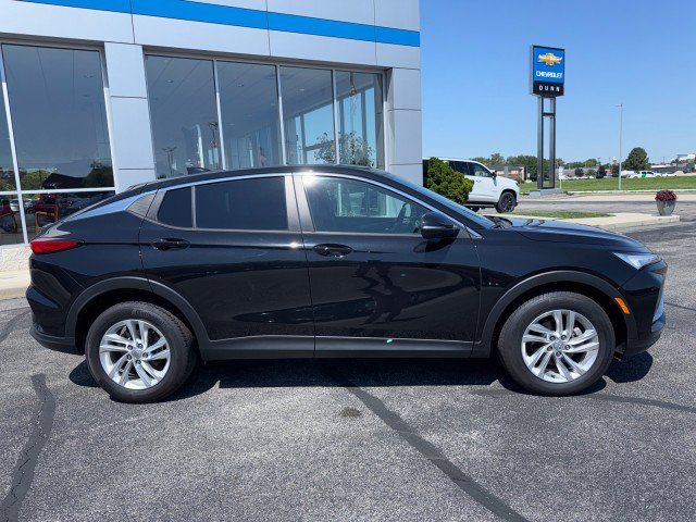 Used 2024 Buick Envista Preferred w/ Convenience I Package FWD image 2