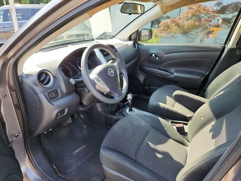 Used 2017 Nissan Versa SV FWD image 13