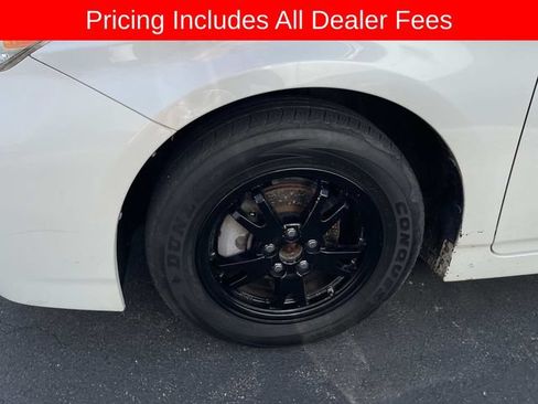 Used 2014 Toyota Prius Two FWD image 2