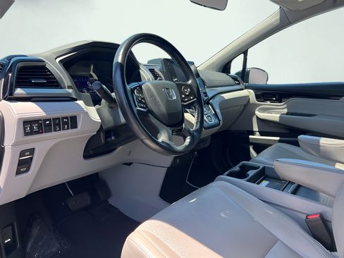 Used 2018 Honda Odyssey Elite image 56