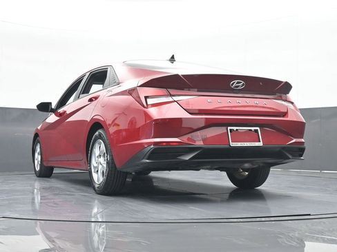 Used 2022 Hyundai Elantra SE w/ Cargo Package image 54