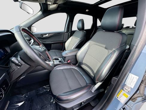 Used 2024 Ford Escape ST-Line Select w/ Tech Pack #2 AWD/4WD image 18